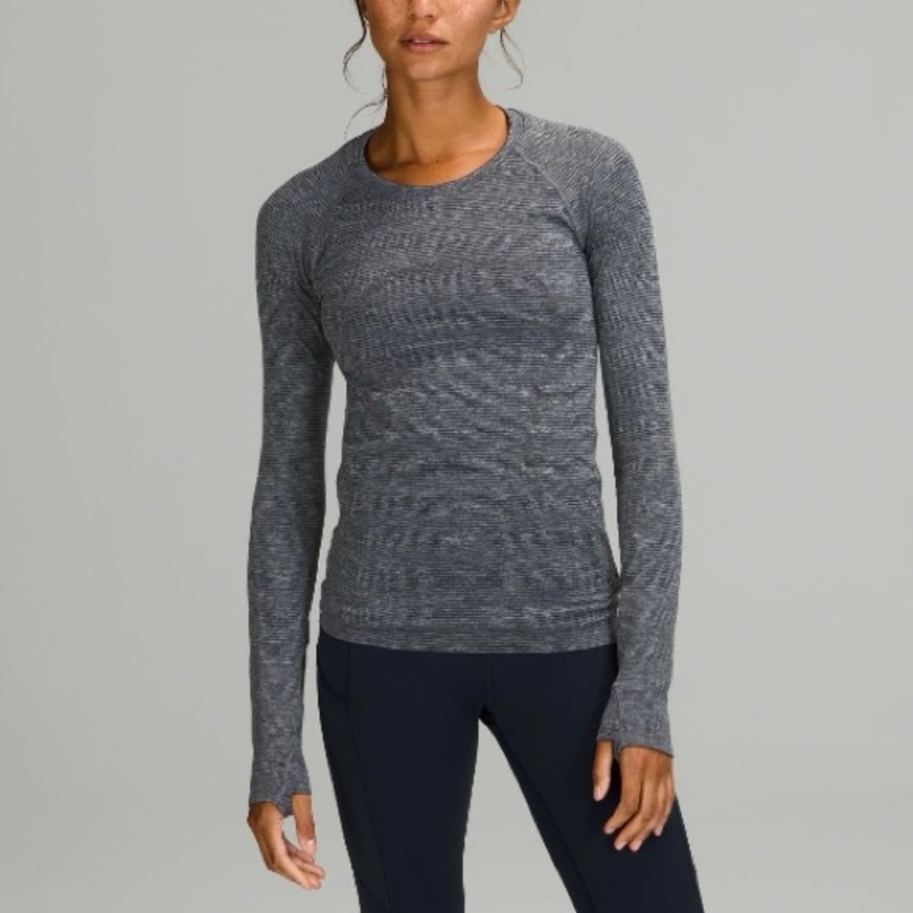 Lululemon Navy Blue/Grey Striped Swiftly Tech Long Sleeve Shirt 2.0 - Size 20